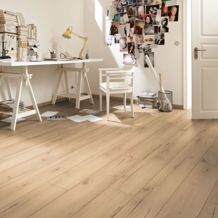 Sol stratifie grande lame, acoustique, résistant à l'eau 4h Meister LL 150 S