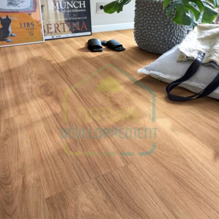 Sol stratifie résistant à l'eau 4h, décor bois Meister LD 200