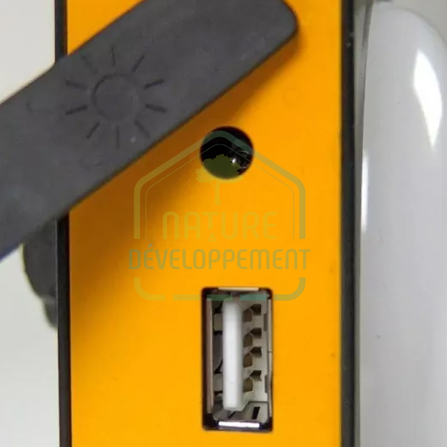 Lampe solaire avec chargeur port USB Lagazel LK3000 – Image 3
